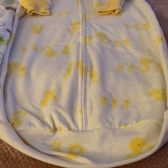 0-9 MONTHS Carter's Dinosaur and Duck Print Sleep Sacks - set of 2 very very cut - Picture 7 of 7